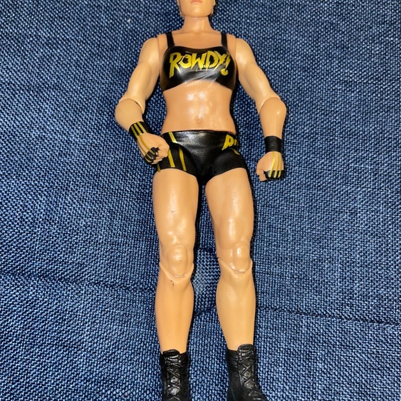 wwe mattel rowdy rhonda rousey action figure 2019 Basic Series 101 - Picture 1 of 1